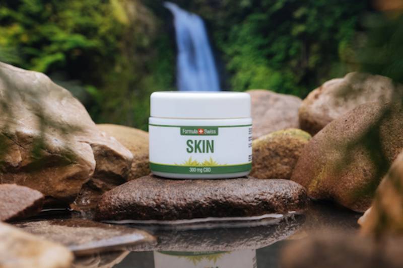 CBD for Summer Skin: Natural Hemp Protection Against Sun, Heat, and Environmental Stress